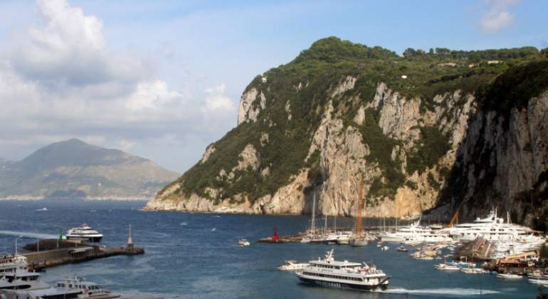isla-capri-reuters.jpg