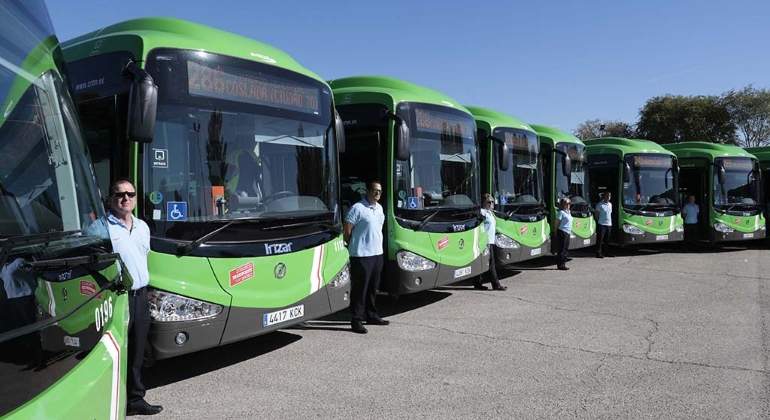 autobuses-verdes.jpg