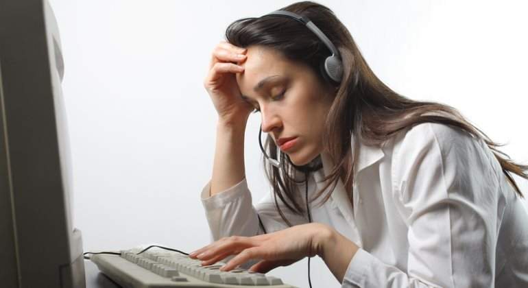 teleoperador-triste-dreams.jpg