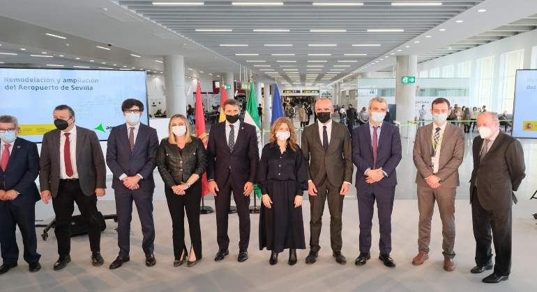 Aeropuerto-inaugura.jpg