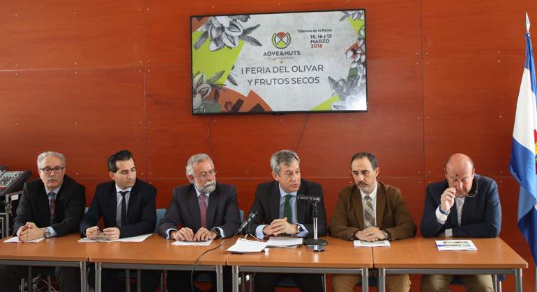20180306-PRESENTACION-FERIA-AOVE-Y-FRUTOS-SECOS.JPG