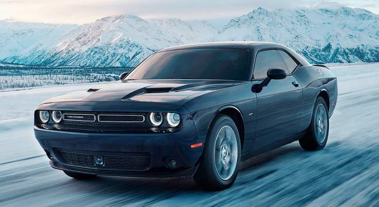dodge-challenger-2016.jpg