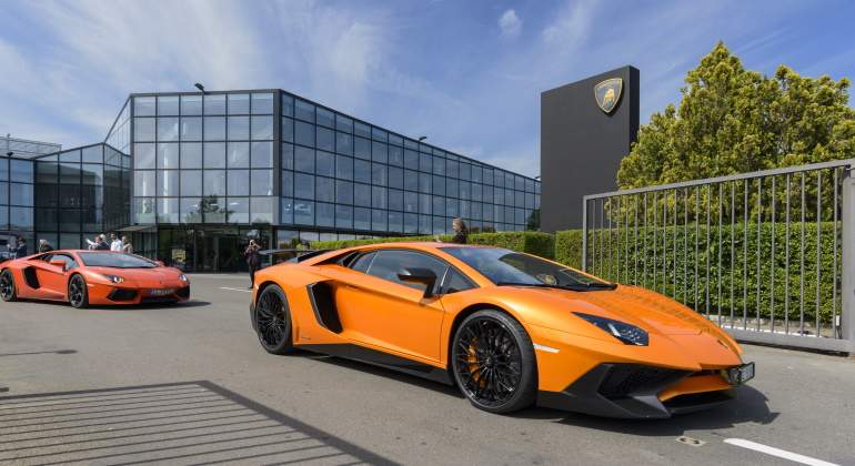 lamborghini-planta-italia.jpg