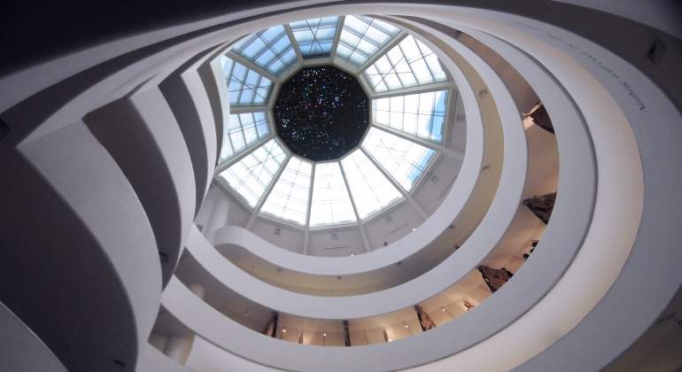 Guggenheim-museum-New-York-Serban-Enache-Dreamstime.jpg