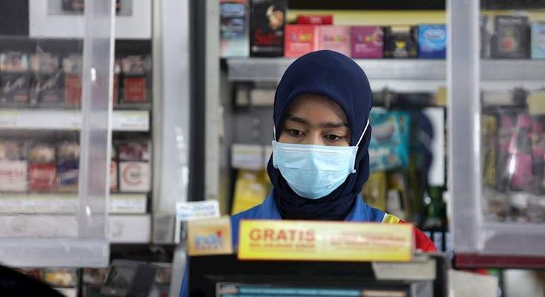 coronavirus-mujer-mascarilla-efe.jpg