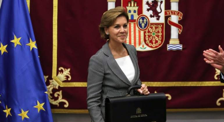 cospedal-cartera-defensa-reuters.jpg