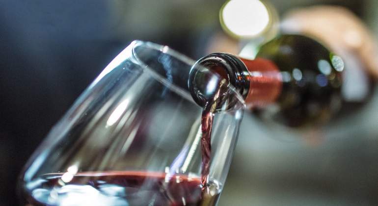 vinoc.copa.botella.jpg