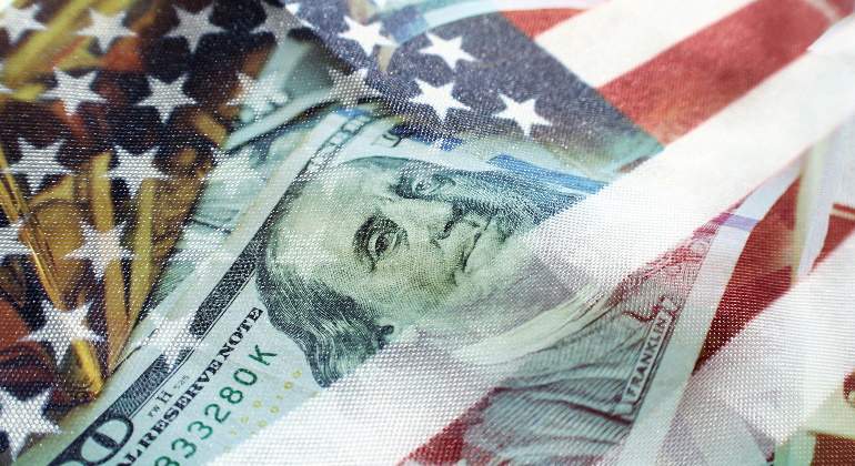 dolar-billete-bandera-estados-unidos-eeuu-economia-tipos-interes-istock-770x420.jpg