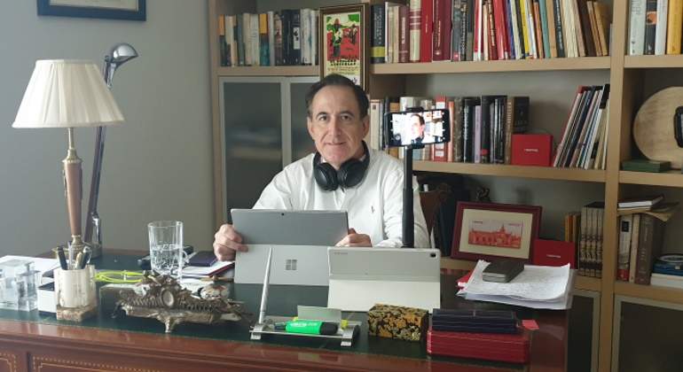 antonio-huertas-libros-770.jpg