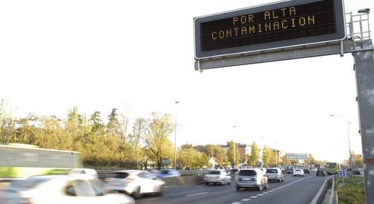 carretera-contaminacion-efe.jpg