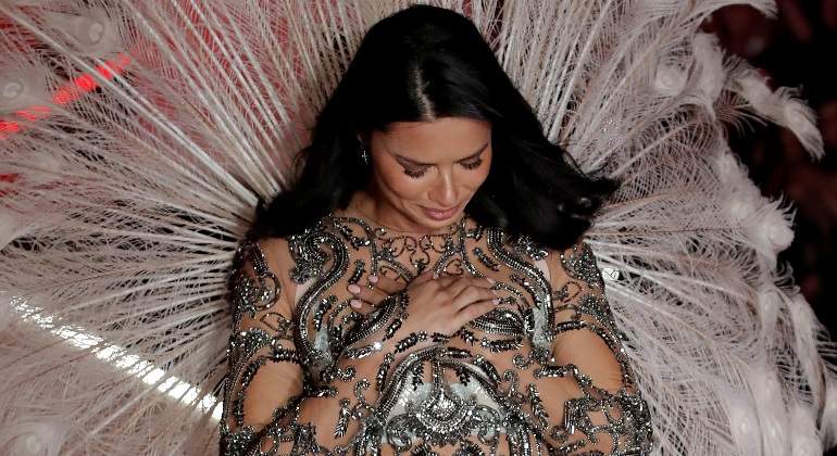 adriana-lima-victorias-secret-lenceria-desfile-reuters-770x420.jpg