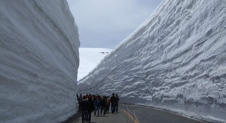muro-nieve-japon-wikipedia.jpg