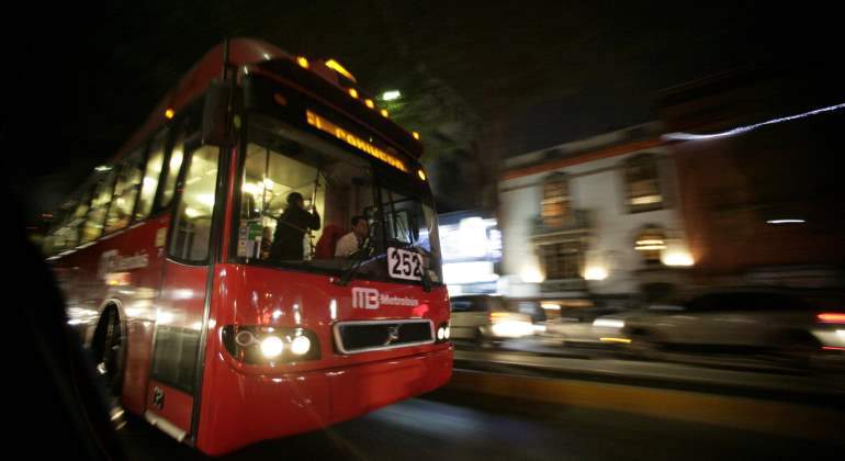 Metrobus-2-reuters.jpg