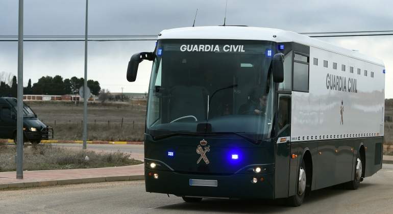presos-bus-meco-efe.jpg