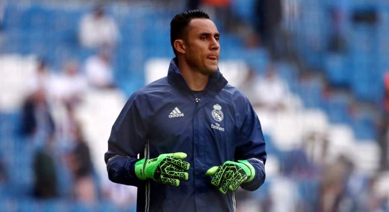 Navas-Bernabeu-Calentamiento-2017-reuters.jpg