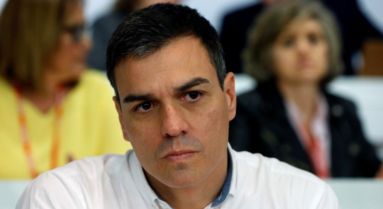 pedro-sanchez-abril-comite.jpg