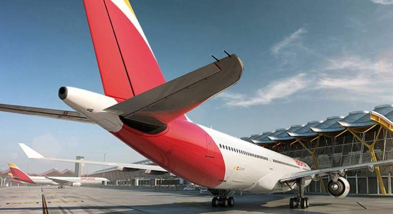 IAG-Barajas-Archivo.jpg