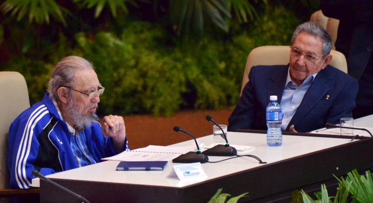 fidel-raul-castro-abril-2016-reuters.jpg