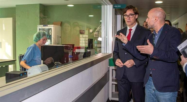 salvador-illa-ministro-hospital-mallorca-efe.jpg
