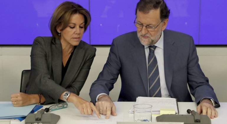 cospedal-cambio-rajoy-efe.jpg