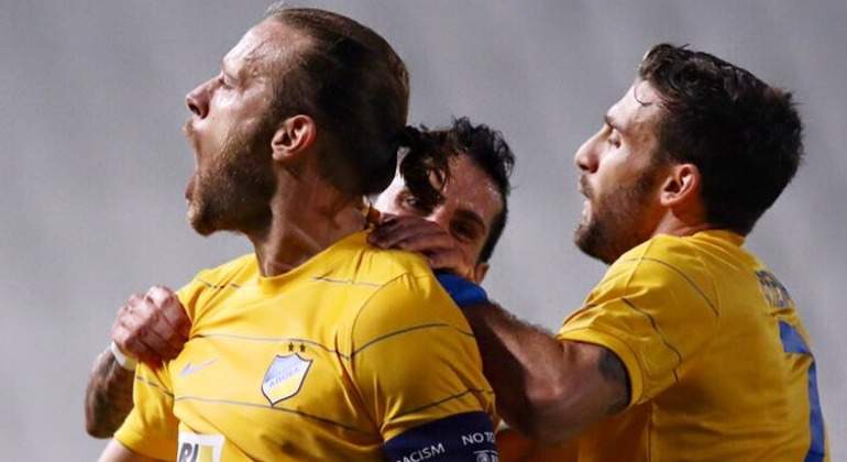 apoelnico.jpg