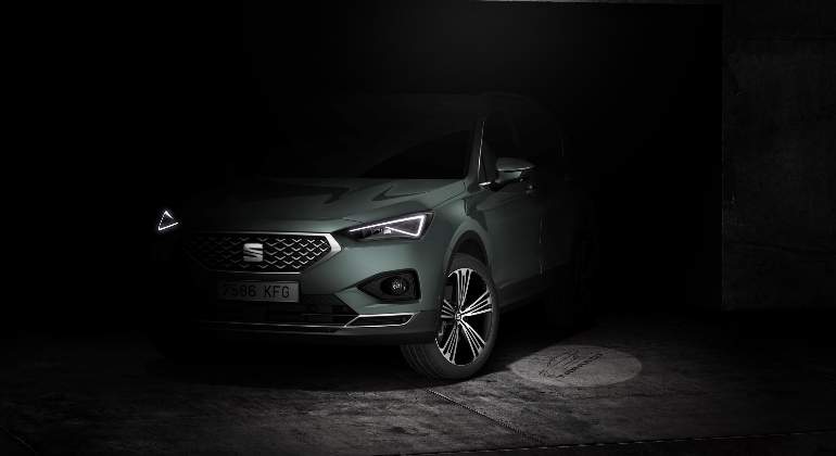 seat-tarraco-teaser-01.jpg