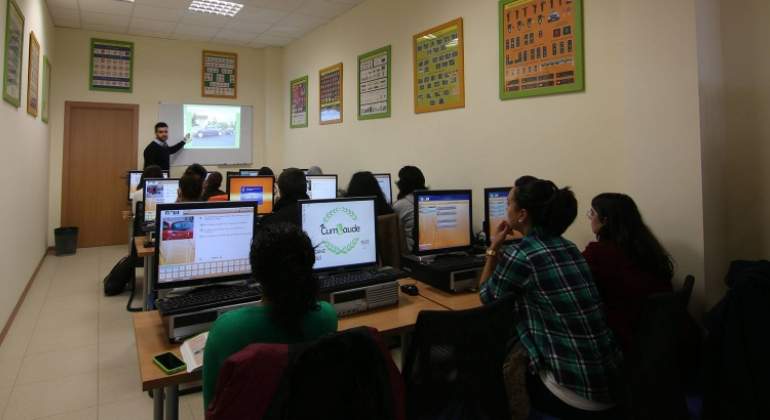 autoescuela-clases.jpg