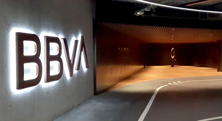 BBVA-logo-nuevo-pared-izquierda.jpg