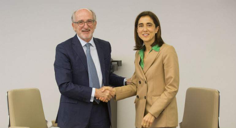 Antonio_Brufau_Pilar_Lopez_-firma_frepsol_microsoft-defini.jpg