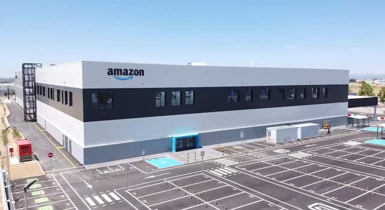 amazon-mostoles-centro-logistico-maqueta.jpg