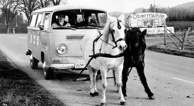 furgoneta-caballos-alamy.jpg