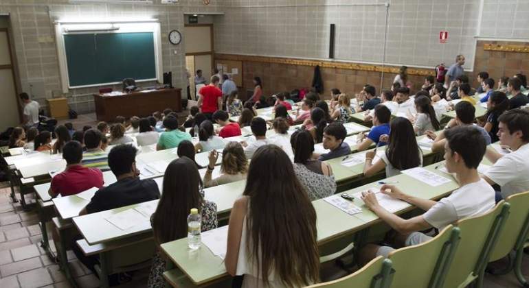estudiantes-universidad-770x420-efe.jpg