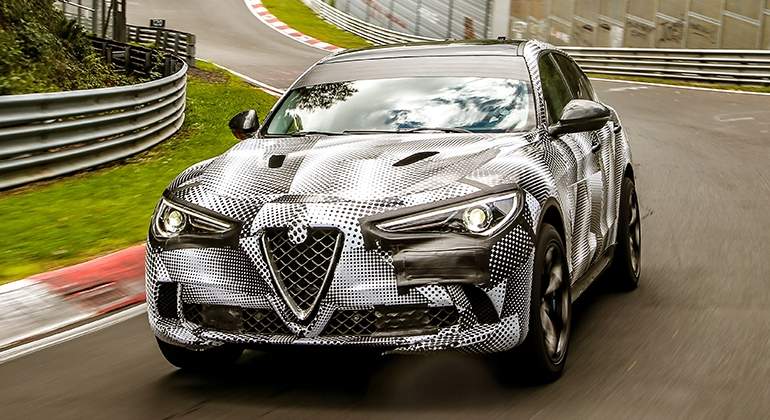 alfa-romeo-stelvio-Quadrifoglio-record-nurburgring.jpg