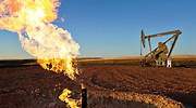 ¿Por qué el petróleo Texas de EEUU se ha hundido mucho más que el crudo Brent europeo?
