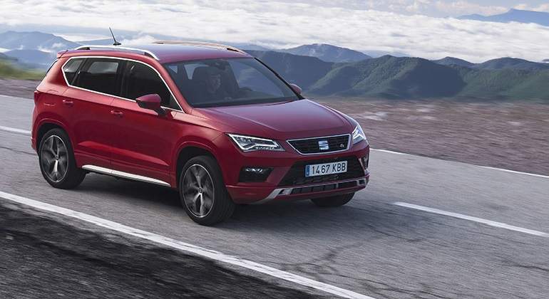 SEAT-Ateca-FR-uno