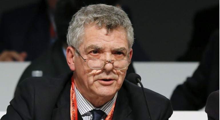Villar-gafas-RFEF-2017-efe.jpg