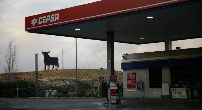 cepsa-toro-gasolinera-reuters.jpg