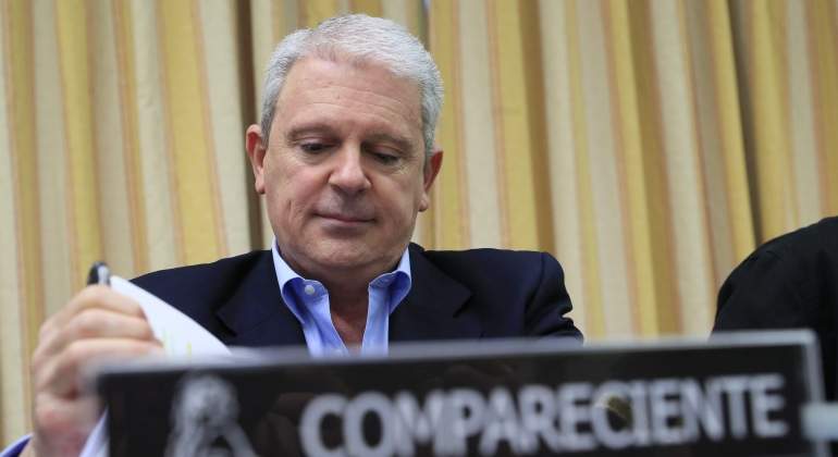 crespo-cajaB-congreso-efe.jpg