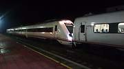 El tren Extremadura-Madrid deja tirados a más de 150 pasajeros en plena noche y en mitad del campo