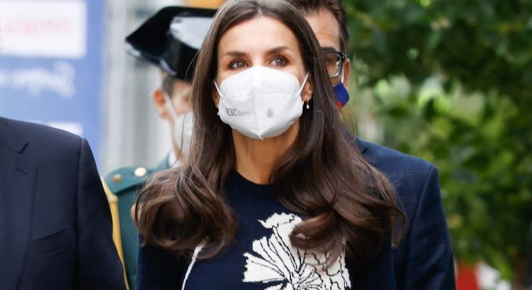 letizia-look-fundacion-princesa-girona-770.jpg
