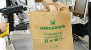 Mercadona retirará todas las bolsas de plástico de sus 1.600 supermercados antes de mayo