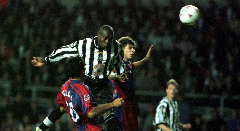 Asprilla-cabezazo-2016-reuters-Barcelona.jpg