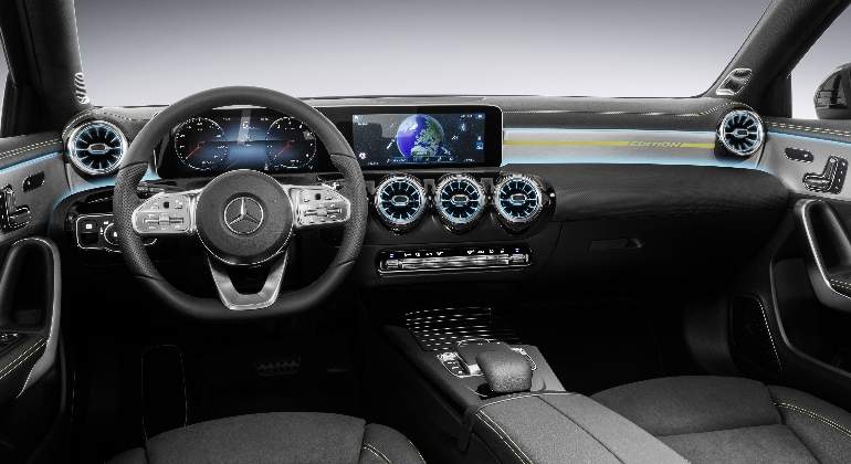 mercedes-clase-a-interior-2018-01.jpg