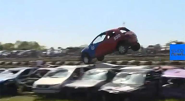 salto-coches-campeonato-euronews.jpg