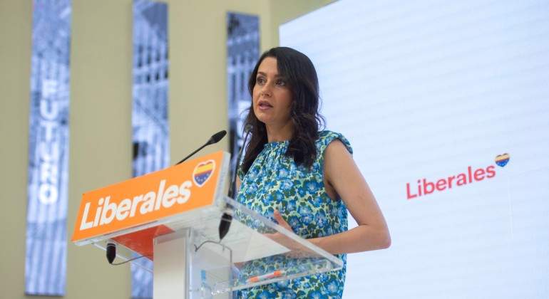 EuropaPress_3860332_presidenta_ciudadanos_ines_arrimadas_ofrece_rueda_prensa_sede_partido_29-1.jpg
