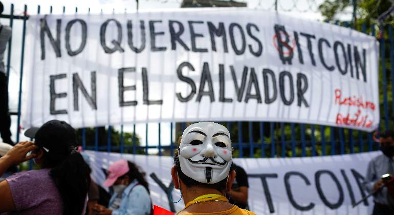 770-420-bitcoin-el-salvador-reuters.jpg