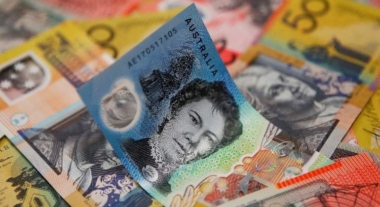 dolares-australianos-billetes-dinero-australia-reuters-770x420.jpg