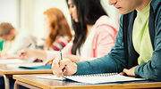 Nuevo tirón de orejas de la AIRef al Gobierno: las exigencias para tener una beca universitaria son muy altas y no se actualiz