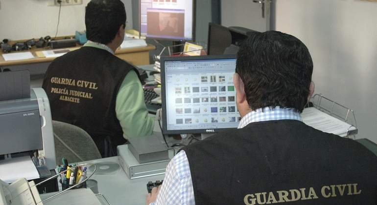 GuardiaCivil_Ordenador.jpg