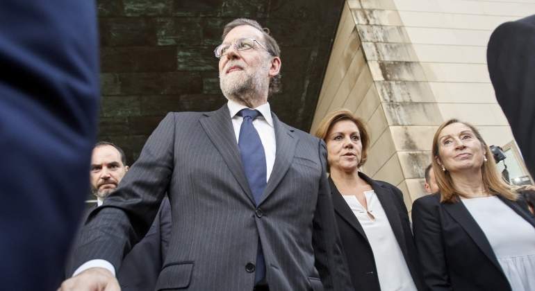 rajoy-cospedal-pastor-salida-funeral-barbera-efe.jpg